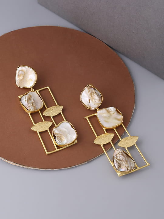 Mother of Pearl Statement Earrings✨